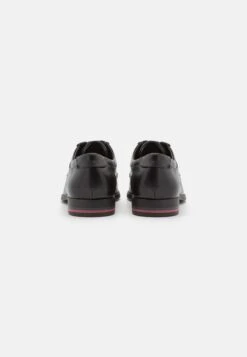 Pier One Unisex - Veterschoenen - Black 10 Pier One Unisex - Veterschoenen - Black -Pier One 0167b8efc11a474fa58ea9e54d5eab0d