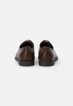 Pier One Veterschoenen - Dark Brown 10 Pier One Veterschoenen - Dark Brown -Pier One 051cc8e1607e4015bd72034a52d948b5