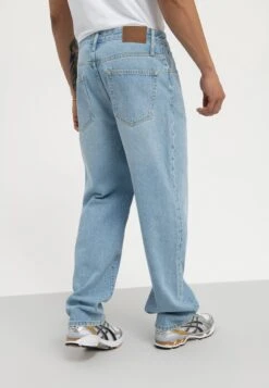 Pier One Relaxed Fit Jeans - Light Blue Denim 11 Pier One Relaxed Fit Jeans - Light Blue Denim -Pier One 05244aabdcab4ea3816e96c90d54ad96