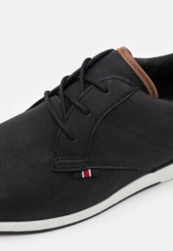 Pier One Sportieve Veterschoenen - Black 13 Pier One Sportieve Veterschoenen - Black -Pier One 09385dbb736847f5a5eac6cf4a1ece0d