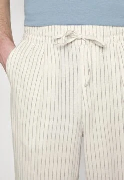 Pier One Drawcord Trousers Linen Blend - Broek - Off-White 11 Pier One Drawcord Trousers Linen Blend - Broek - Off-White -Pier One 0c0bac2b663a49b19942c8d10fc6d4e3