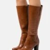 Pier One Leather- Laarzen Met Hoge Hak - Cognac 2 Pier One Leather- Laarzen Met Hoge Hak - Cognac -Pier One 0fd46fcb2ca24b8aa6cbf963cf96a7f2