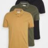 Pier One 3 Pack - Poloshirt - Camel/Khaki/Black 1 Pier One 3 Pack - Poloshirt - Camel/Khaki/Black -Pier One 16db92ea73b9462093a7b59928d23834