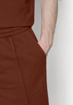 Pier One Trainingsbroek - Brown 11 Pier One Trainingsbroek - Brown -Pier One 1b2aac5fa130469e80638f7e68e667cf