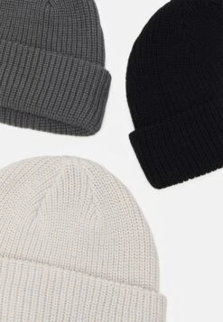 Pier One Unisex 3 Pack - Muts - Black/Dark Grey/Off-White/ 8 Pier One Unisex 3 Pack - Muts - Black/Dark Grey/Off-White/ -Pier One 227c946f16e945278f07dcddf0a935a2