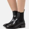 Pier One Leather- Korte Laarzen - Black 1 Pier One Leather- Korte Laarzen - Black -Pier One 283f98b1ee434e178bea74493d54110b