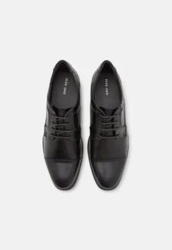 Pier One Unisex - Veterschoenen - Black 11 Pier One Unisex - Veterschoenen - Black -Pier One 2a5e56f0c8eb44968205fff40ce6efc1
