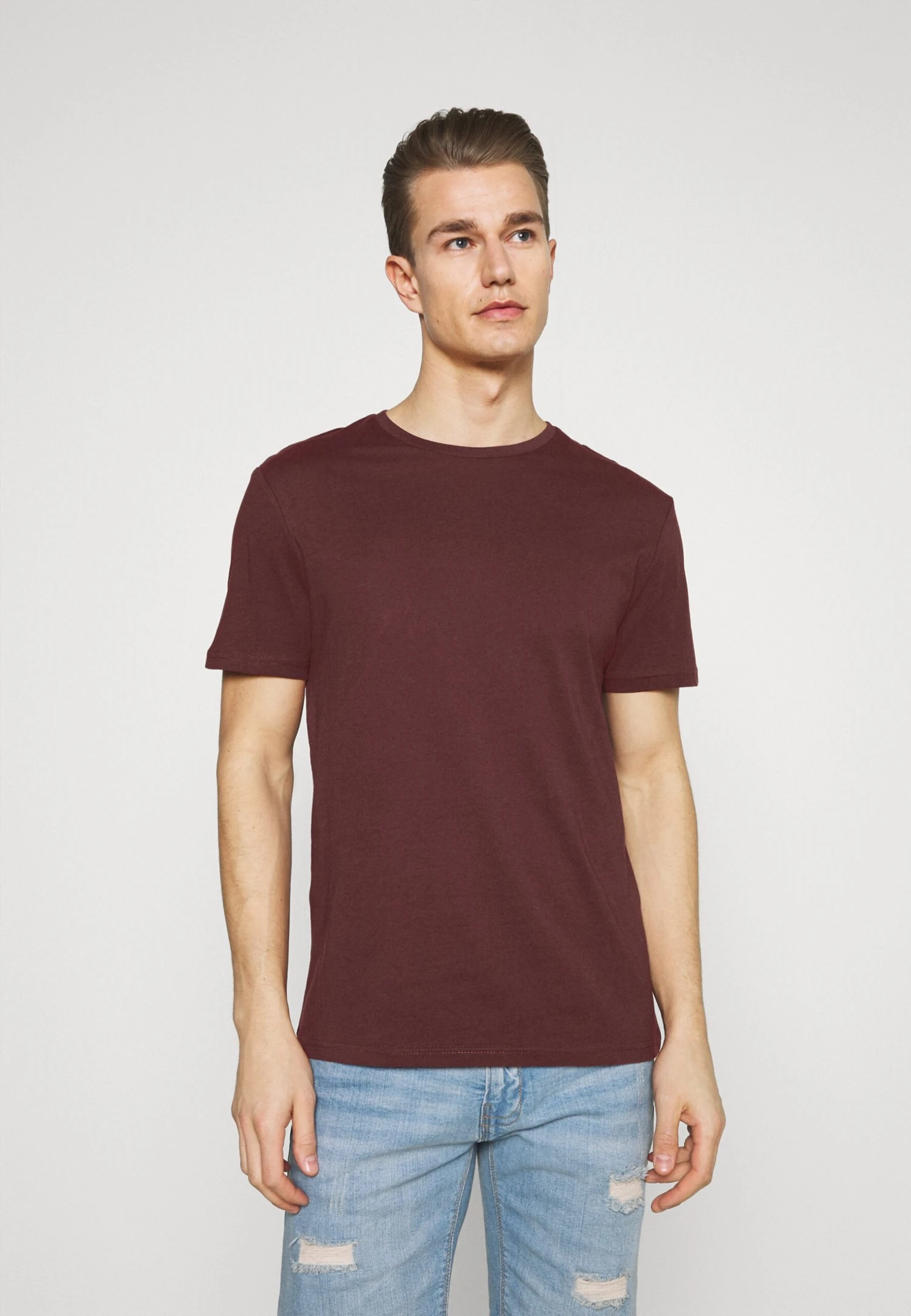 Pier One 3 Pack - T-Shirt Basic - Black/Grey/Bordeaux 6 Pier One 3 Pack - T-Shirt Basic - Black/Grey/Bordeaux - Afbeelding 4