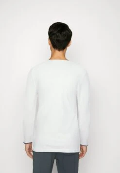 Pier One Longsleeve - White 10 Pier One Longsleeve - White -Pier One 2e4899894b8a4b8e91628e20963beb7e