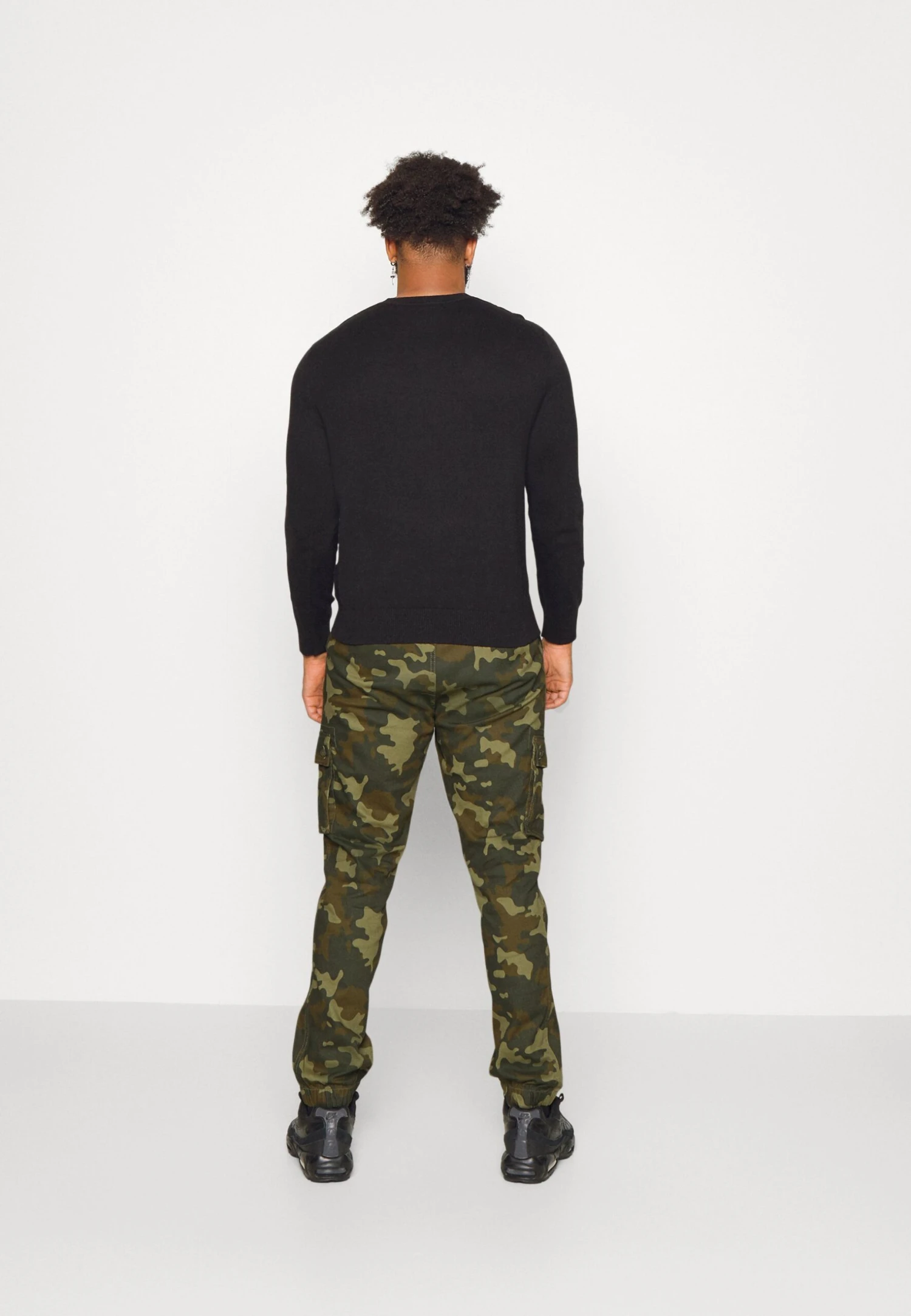 Pier One Cargobroek - Black/Olive 5 Pier One Cargobroek - Black/Olive - Afbeelding 3