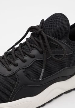 Pier One Unisex - Sneakers Laag - Black -Pier One 36cbe66cb08a40fbabcf0b96746d0e15