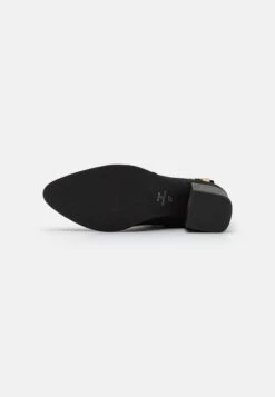 Pier One Leather - Korte Laarzen - Black 12 Pier One Leather - Korte Laarzen - Black -Pier One 3d4b87757cc44f40b3e3cea5dc64fa31