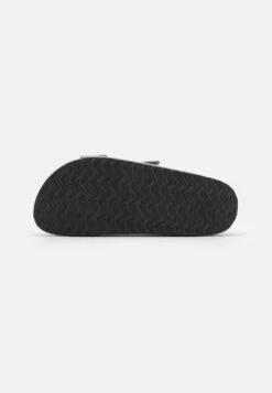Pier One Leather Unisex - Pantoffels - Grey 12 Pier One Leather Unisex - Pantoffels - Grey -Pier One 3dd5f2e247224b5da8160bf4d617615f