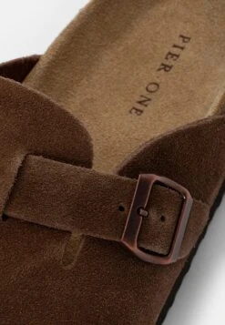 Pier One Leather Unisex - Pantoffels - Brown 12 Pier One Leather Unisex - Pantoffels - Brown -Pier One 47364cdc1dcd4794860a5f6810594e6c