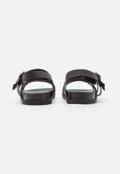 Pier One Unisex - Sandalen - Black 10 Pier One Unisex - Sandalen - Black -Pier One 48f28c64cae64abf8258c1659e30196e