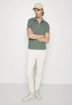 Pier One Chino - White 11 Pier One Chino - White -Pier One 49dc7e4e90704d23a5cdc2c08ba1a3b0