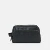 Pier One Toilettas - Black 2 Pier One Toilettas - Black -Pier One 538e3b4c44ca4b2baa8dcdf6cbb2de38