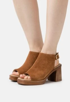 Pier One Leather - Sandalen Met Plateauzool - Cognac