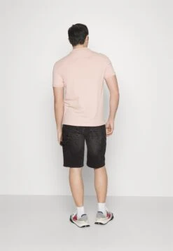 Pier One Regular Fit Carpenter - Jeansshort -Black 9 Pier One Regular Fit Carpenter - Jeansshort -Black -Pier One 5c229a33e8504da7877c0c2472c5756f