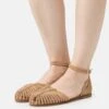 Pier One Leather- Sandalen - Beige 2 Pier One Leather- Sandalen - Beige -Pier One 62e82f17cb7542a8b5e9bbd5197ce173