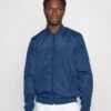 Pier One Bomberjacks -Dark Blue 1 Pier One Bomberjacks -Dark Blue -Pier One 70e46daba81a400e954c7938f1c07534