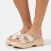 Pier One Leather - Clogs - Gold 2 Pier One Leather - Clogs - Gold -Pier One 789f8bcd83564933b121b8b8f52416e9