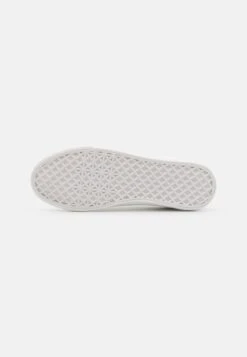 Pier One Unisex - Sneakers Laag - White 12 Pier One Unisex - Sneakers Laag - White -Pier One 79d9383017ab4c30ba22290b2ebdc3b9