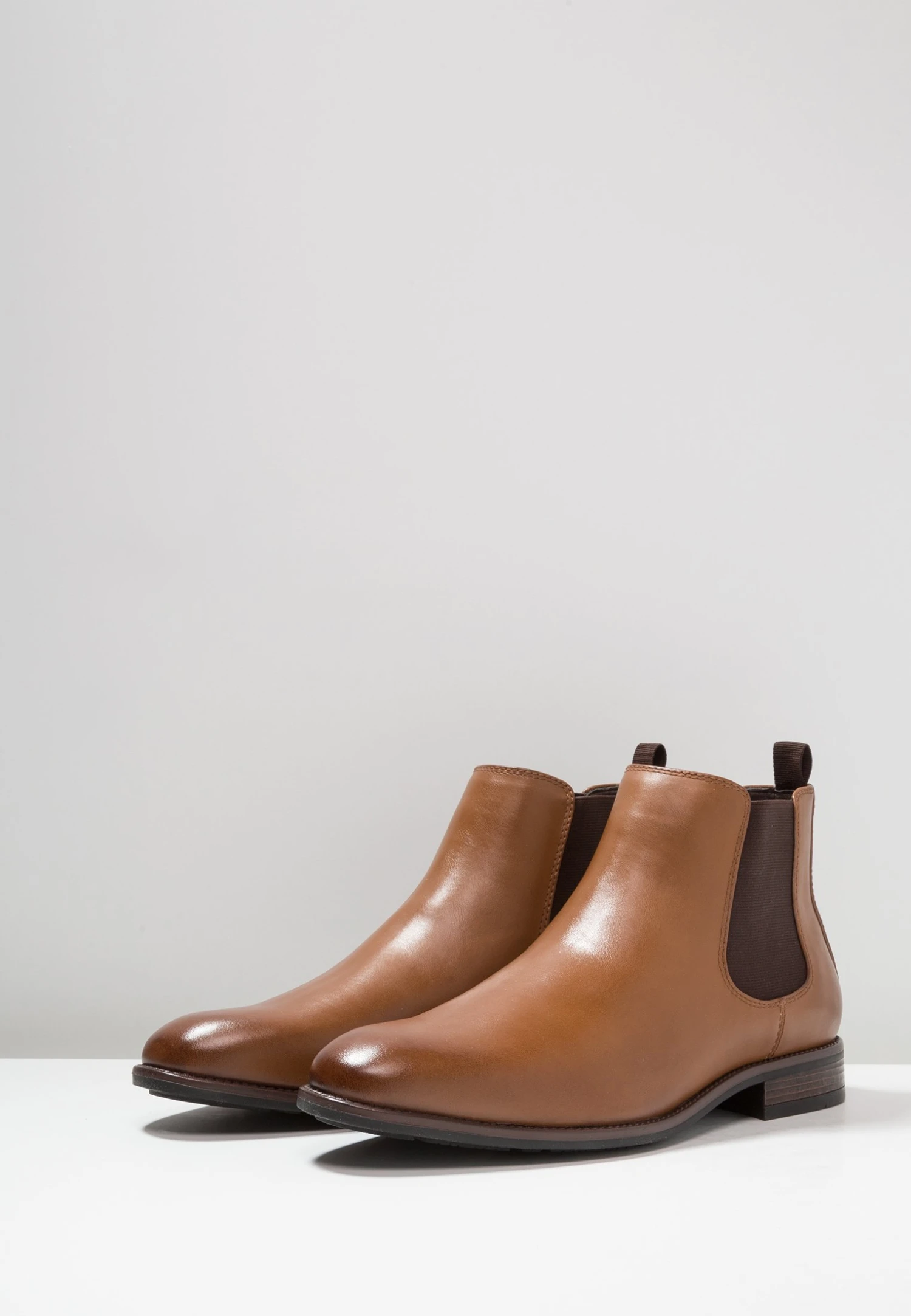Pier One Korte Laarzen - Cognac 5 Pier One Korte Laarzen - Cognac - Afbeelding 3