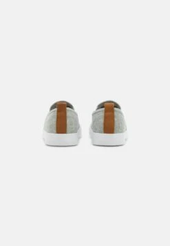 Pier One Unisex - Instappers - Grey 10 Pier One Unisex - Instappers - Grey -Pier One 7f849efea3564d7b9995f7002e2bd76a