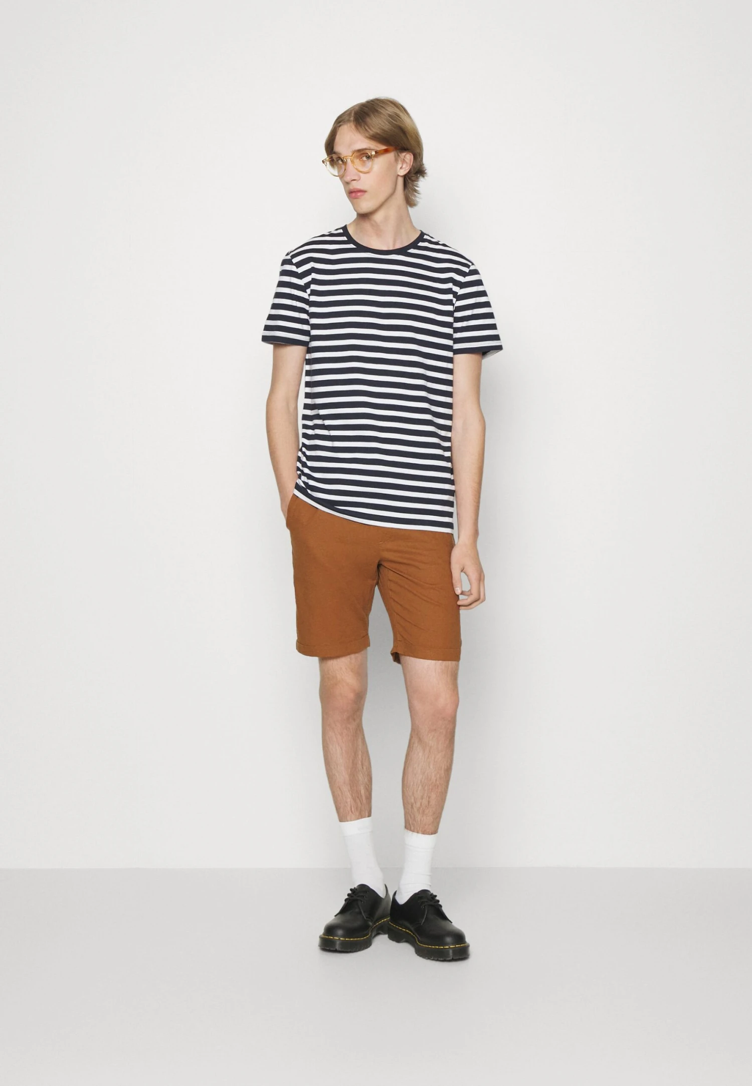 Pier One Linen Blend Drawcord Shorts- Shorts - Brown 4 Pier One Linen Blend Drawcord Shorts- Shorts - Brown - Afbeelding 2