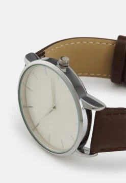 Pier One Horloge - Brown/Silvercoloured 9 Pier One Horloge - Brown/Silvercoloured -Pier One 8d219c56f0834fbdb3eb2636f480c050