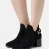 Pier One Leather - Korte Laarzen - Black 1 Pier One Leather - Korte Laarzen - Black -Pier One 9799eac49f50406ca0369c9ed5e28594