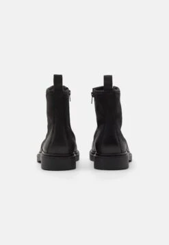 Pier One Leather - Veterboots - Black 10 Pier One Leather - Veterboots - Black -Pier One 97d5af536eb64e6e9a4b92f18d178376