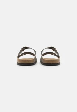 Pier One Muiltjes - Brown 10 Pier One Muiltjes - Brown -Pier One 9953051d70144aaea401a27e3d921921