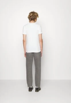 Pier One Mid Raise Straight Fit - Relaxed Fit Jeans - Grey Denim 9 Pier One Mid Raise Straight Fit - Relaxed Fit Jeans - Grey Denim -Pier One 9b353e0826474f89b98b1ecceee80e9b
