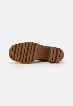 Pier One Leather - Enkellaarsjes Met Hoge Hak - Cognac 12 Pier One Leather - Enkellaarsjes Met Hoge Hak - Cognac -Pier One 9d0ca08ae7ba471ead44ab2d468f5137