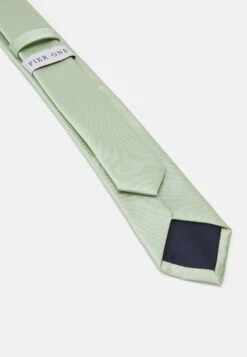 Pier One Set - Pochet - Light Green 11 Pier One Set - Pochet - Light Green -Pier One a17ef3c35063403596e54024ad639790