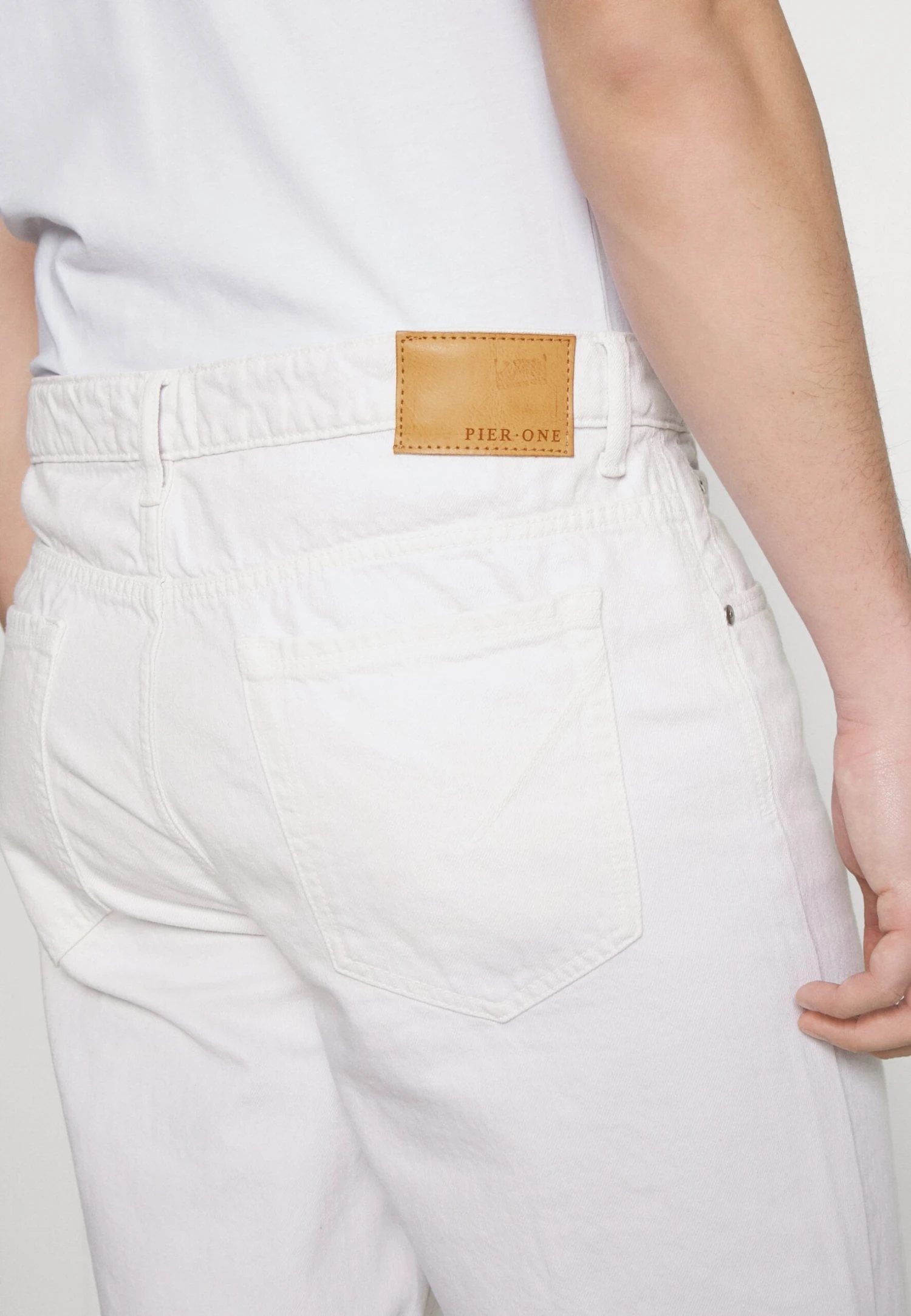 Pier One Colored Twill White Denim - Jeansshort - White Denim 7 Pier One Colored Twill White Denim - Jeansshort - White Denim - Afbeelding 5
