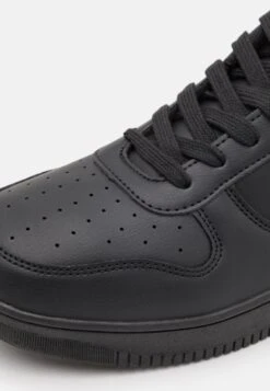 Pier One Sneakers Laag - Black 13 Pier One Sneakers Laag - Black -Pier One a66b7bd6f91a4778aa4023865a657390