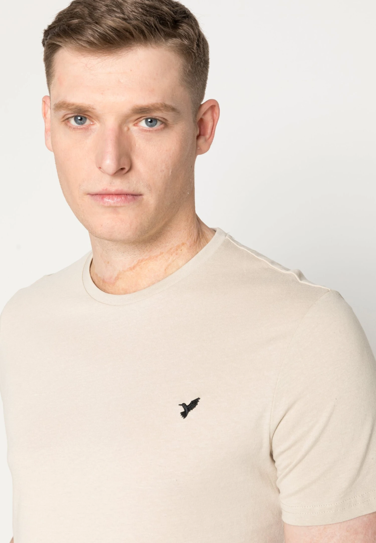 Pier One 5 Pack - T-Shirt Basic - White/Green/Bordeaux/Black/Beige 11 Pier One 5 Pack - T-Shirt Basic - White/Green/Bordeaux/Black/Beige - Afbeelding 9