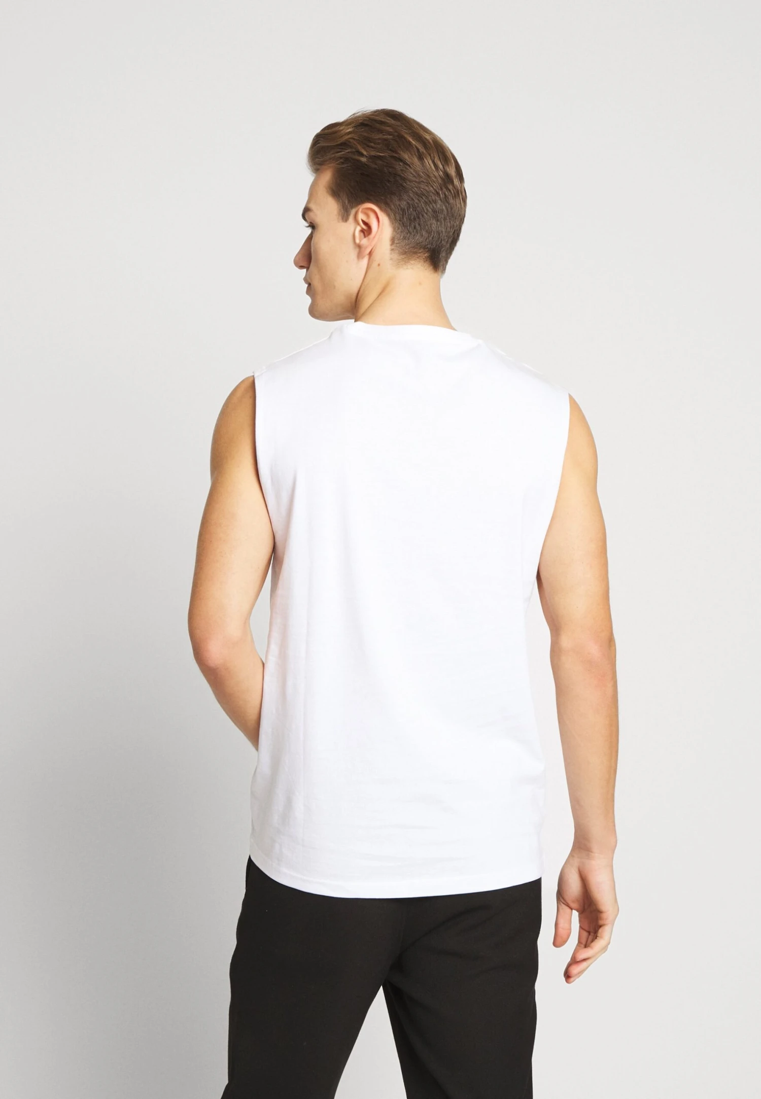 Pier One 3 Pack - T-Shirt Basic - Grey/White/Black 5 Pier One 3 Pack - T-Shirt Basic - Grey/White/Black - Afbeelding 3