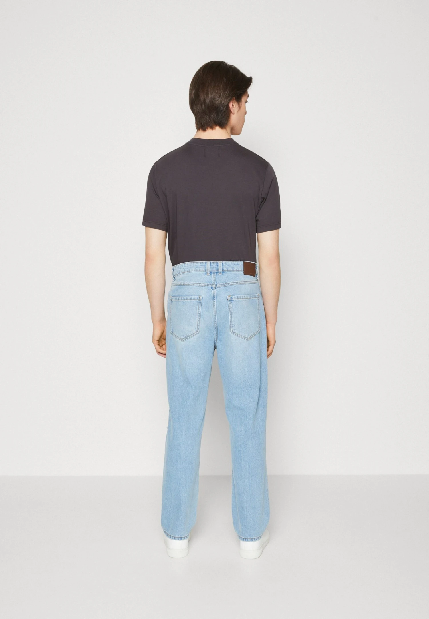 Pier One Distress On Knees - Relaxed Fit Jeans - Light Blue Denim 5 Pier One Distress On Knees - Relaxed Fit Jeans - Light Blue Denim - Afbeelding 3