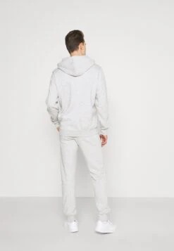 Pier One 2 Pack - Trainingsbroek - Mottled Light Grey/Mottled Dark Blue 14 Pier One 2 Pack - Trainingsbroek - Mottled Light Grey/Mottled Dark Blue -Pier One adb7e6ad527d4a6a96e1b050ef8a1711