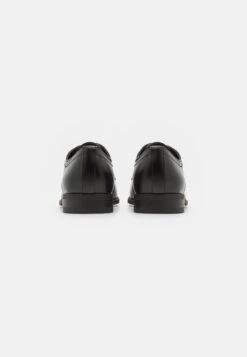 Pier One Unisex - Veterschoenen - Black 10 Pier One Unisex - Veterschoenen - Black -Pier One b846a586737c460ba30d8534aa2eb2d7