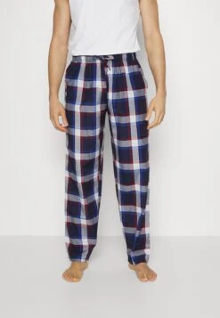 Pier One 2 Pack - Pyjamabroek - 503 - Dark Blue_302 - Red 10 Pier One 2 Pack - Pyjamabroek - 503 - Dark Blue_302 - Red -Pier One c4deb935b78b419f85d4482f92853b6e