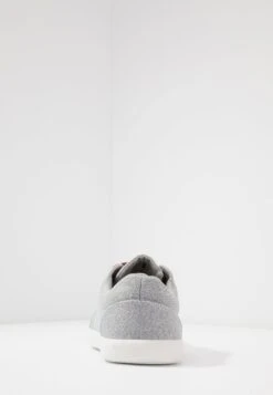 Pier One Unisex - Sneakers Laag - Light Grey 11 Pier One Unisex - Sneakers Laag - Light Grey -Pier One c85ff19dbd204d8592e664fe774ddc89
