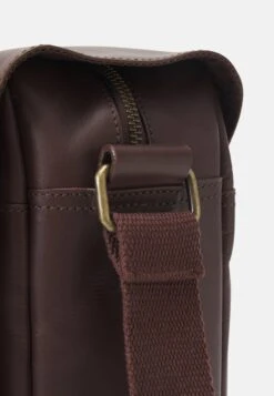 Pier One Leather Unisex - Laptoptas - Brown 9 Pier One Leather Unisex - Laptoptas - Brown -Pier One c935e79934044db4a8a431f7bc297e74