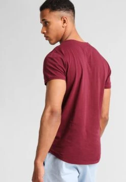 Pier One Garment Tee - T-Shirt Basic - Bordeaux 10 Pier One Garment Tee - T-Shirt Basic - Bordeaux -Pier One c958846477e5466db4fcd7b2be676678