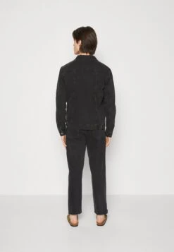 Pier One Spijkerjas - Black 10 Pier One Spijkerjas - Black -Pier One d16c41799d2a485d9e22b9bd065ec8e7