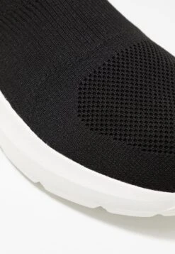 Pier One Sneakers Hoog - Black/White 10 Pier One Sneakers Hoog - Black/White -Pier One d18d5edc12fa47c28b7c102123a50ad4